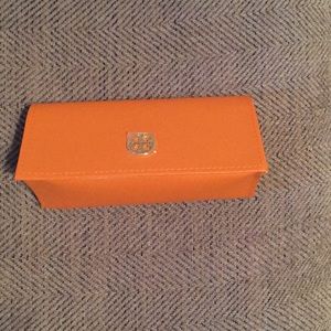 Tory Burch sun glass holder